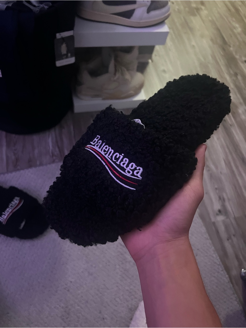 Fur Slides (Size 10)
